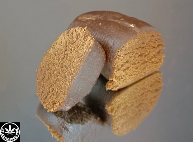BLACK BUTTER 70% (5 GRAMMES)
